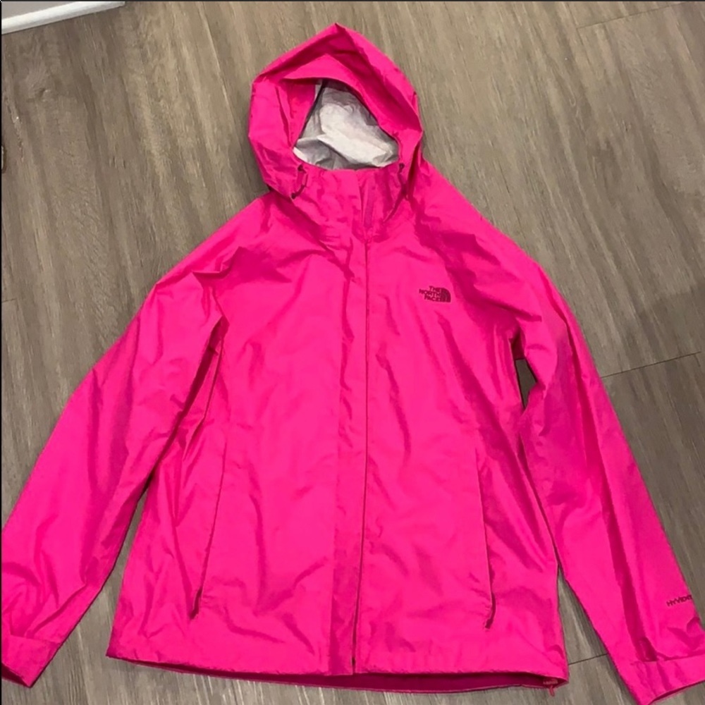 HOT PINK North Face women’s jacket. Hyvent 2.5L